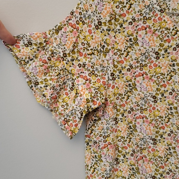 LOFT Floral Scoopneck Blouse - Picture 3 of 5